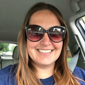 Meet your Posher, Allison